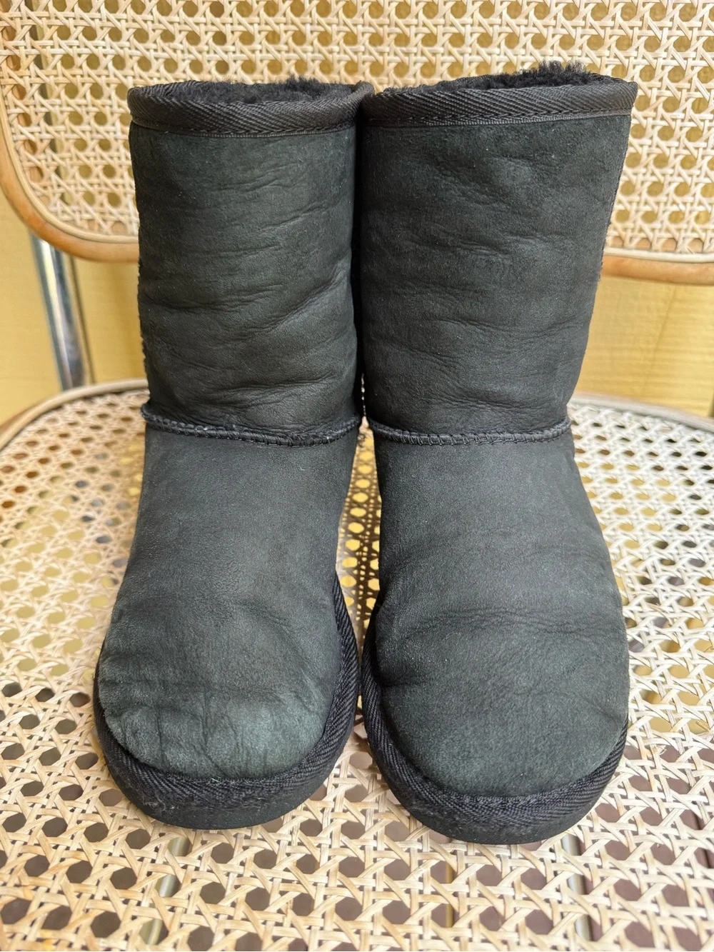 UGG Australia Classic Short Kids Size 2 Black Sheepskin Boots